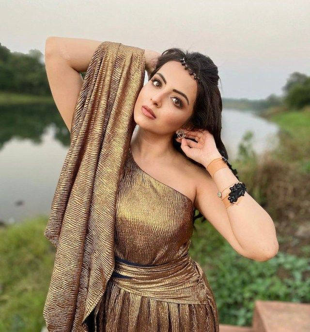 Shrenu Parikh Mhatre